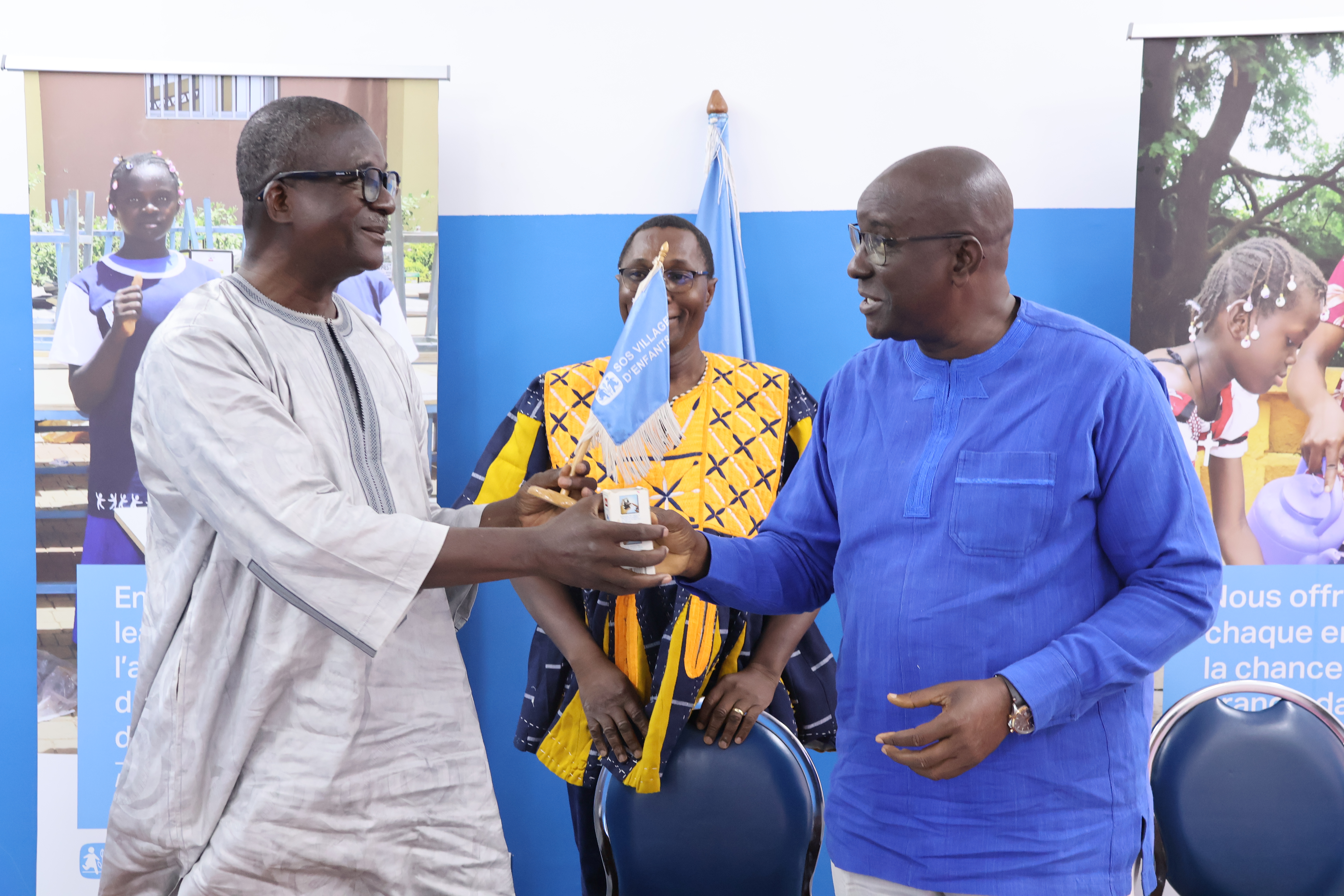 SOS Villages d'Enfants Burkina Faso tient la cérémonie officielle de passation de charges entre les Conseils d'administration