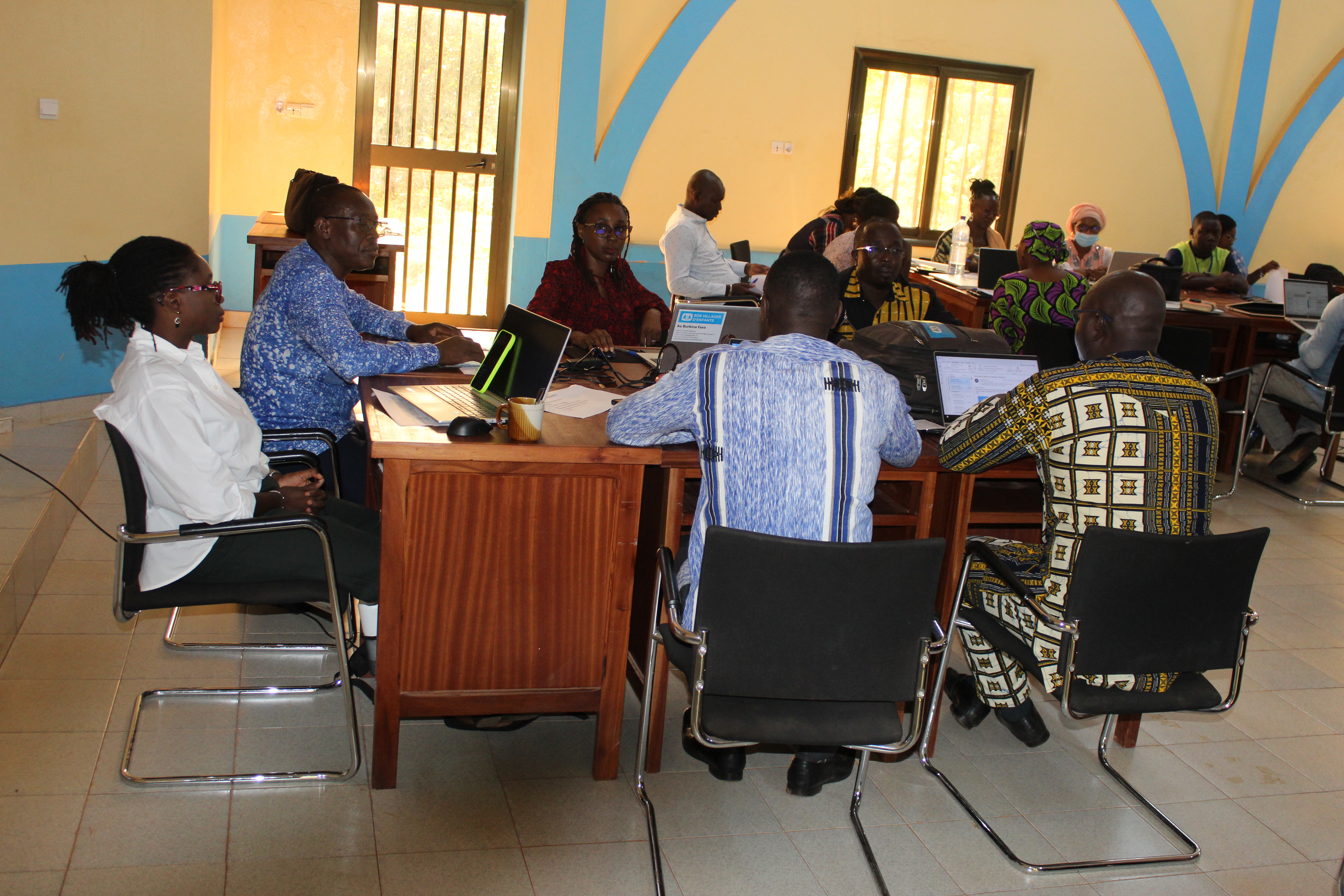 SOS Villages d'Enfants Burkina Faso renforce ses programmes à travers un atelier national