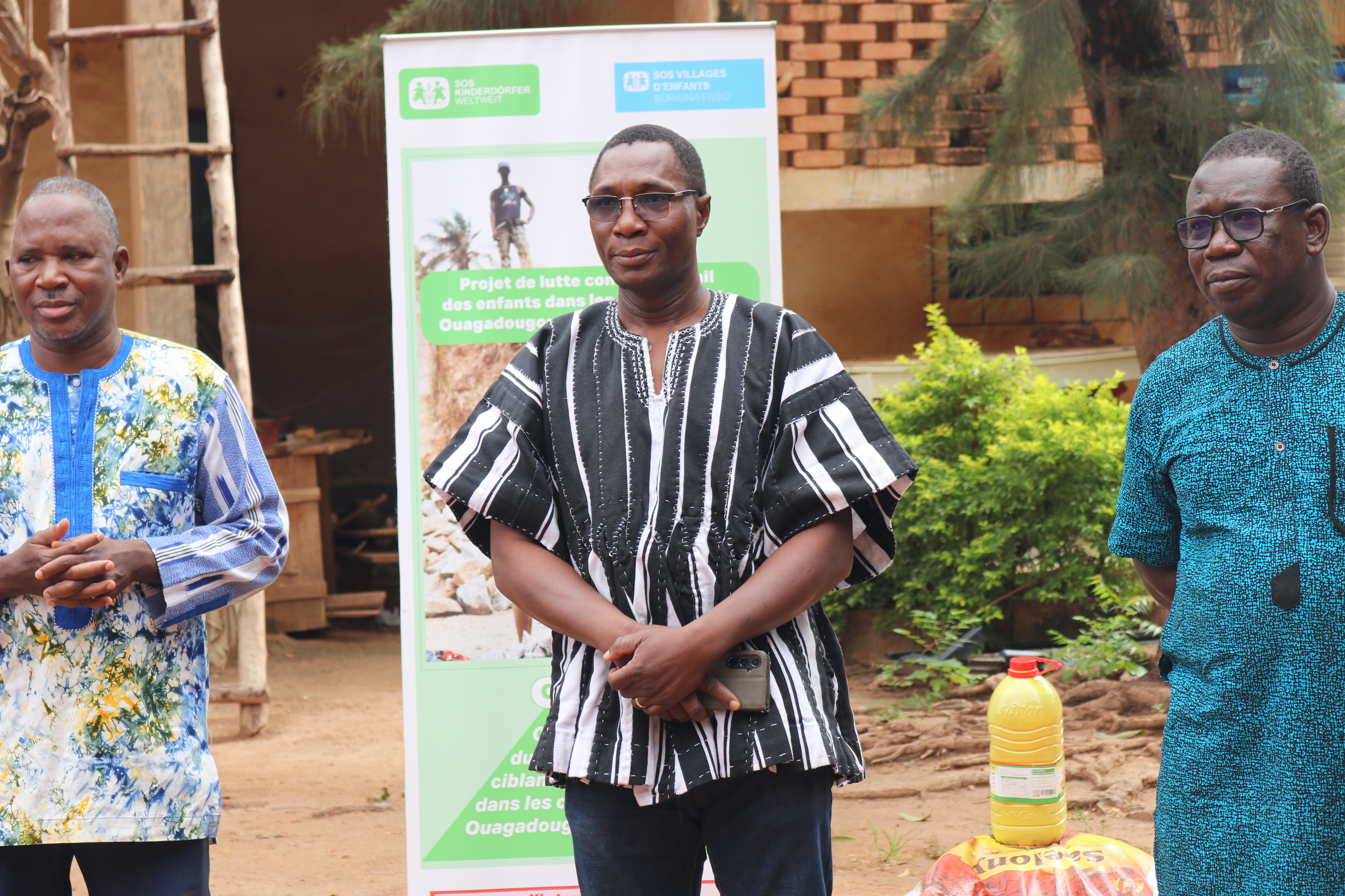 SOS Villages d'Enfants Burkina Faso apporte une assistance alimentaire à 250 ménages pour prévenir les pires formes de travail des enfants